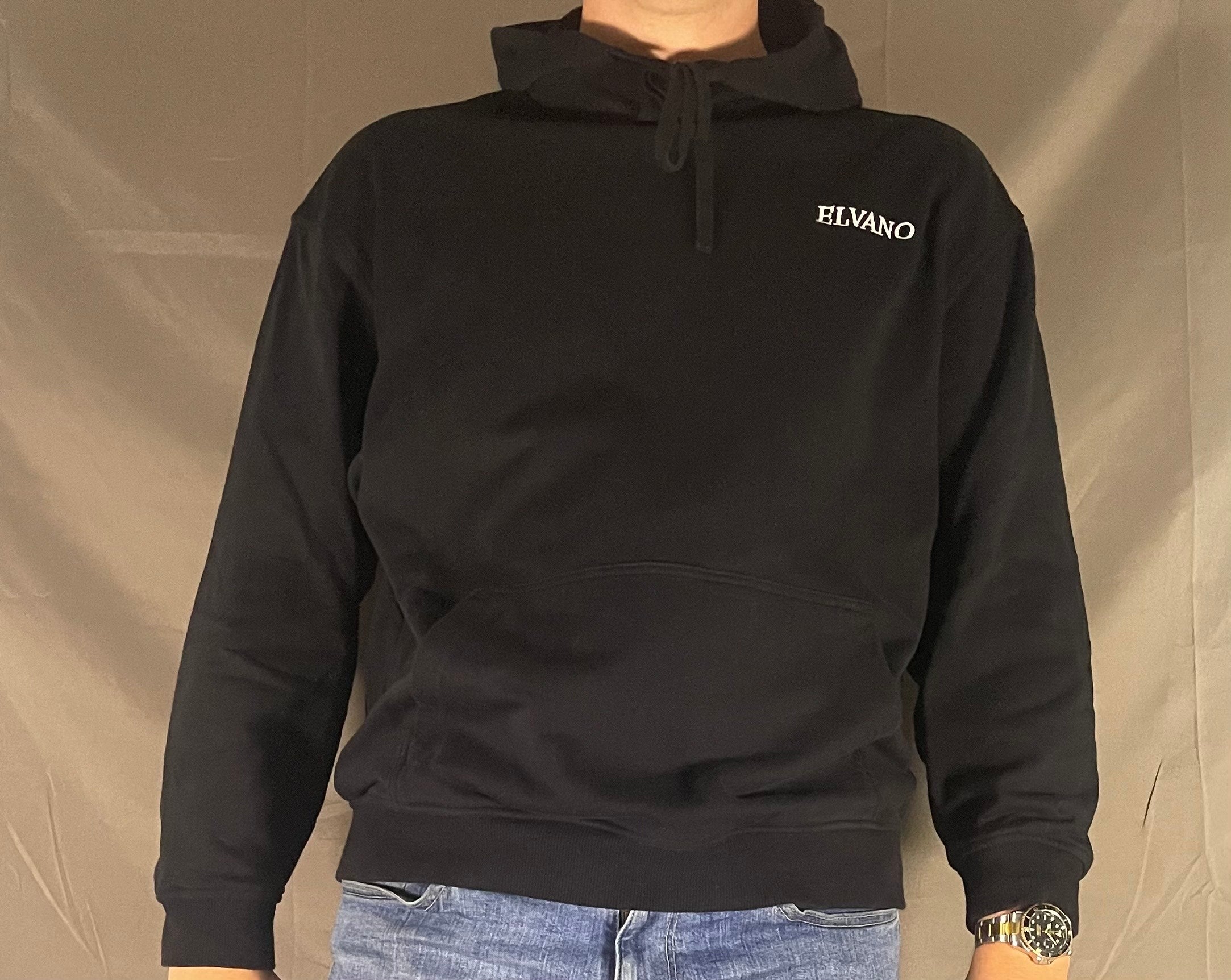 Elvano Classic Black Hoodie – Pre-order